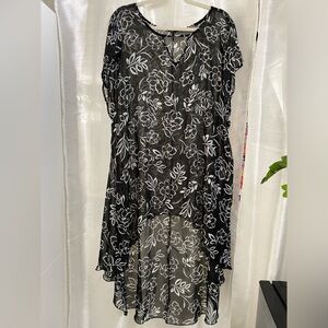 NWOT Sheer high-low top 1X